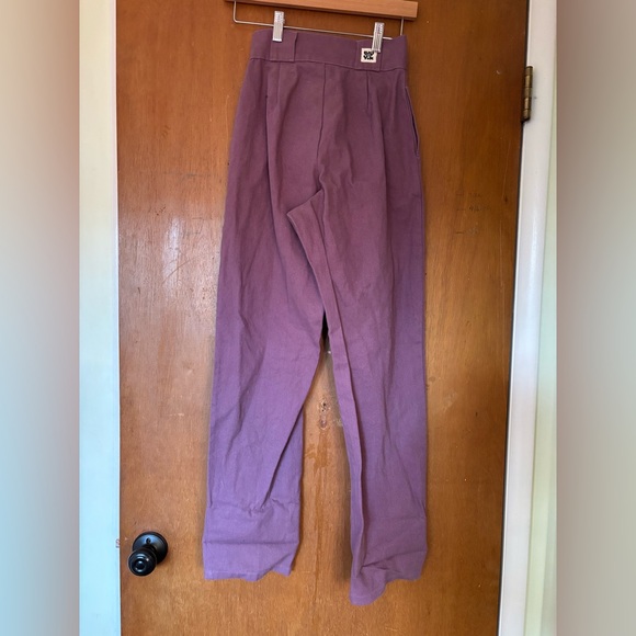 Lucy & yak Addison jeans in lilac - Picture 11 of 11